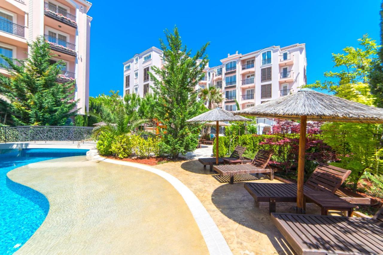 Romance Marine Aparthotel Pantai Sunny Luaran gambar